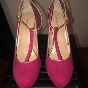 Sole Society pumps size 10 in Pink and Gold